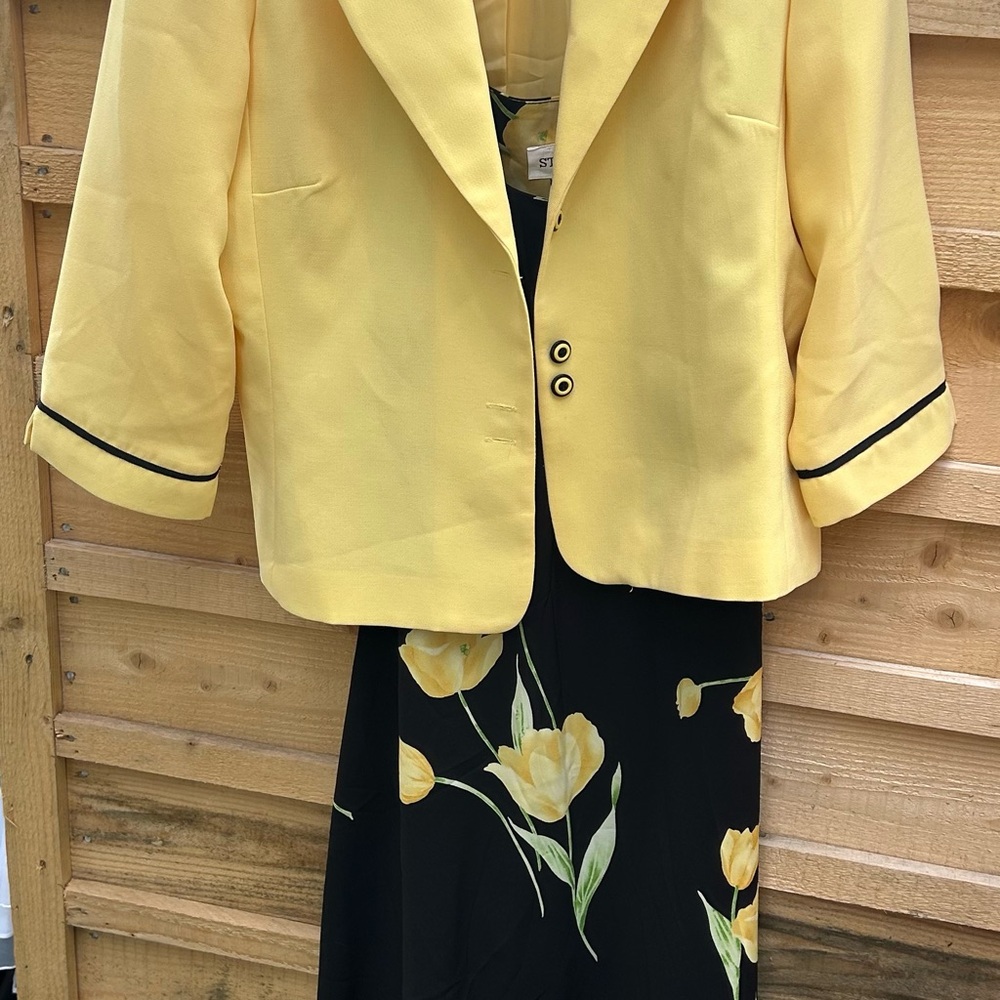 Studio I Yellow Blazer with Black Accents